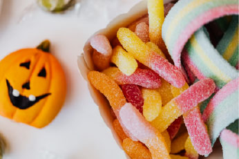 Allergy-Safe Halloween & the Teal Pumpkin Project